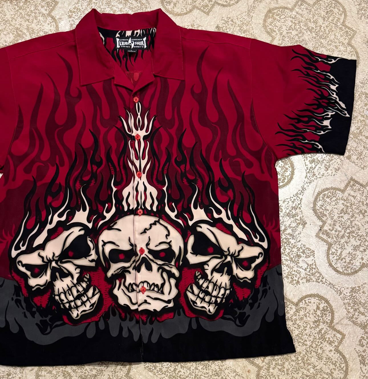 Skull Flame Button Up 2000s (XL)