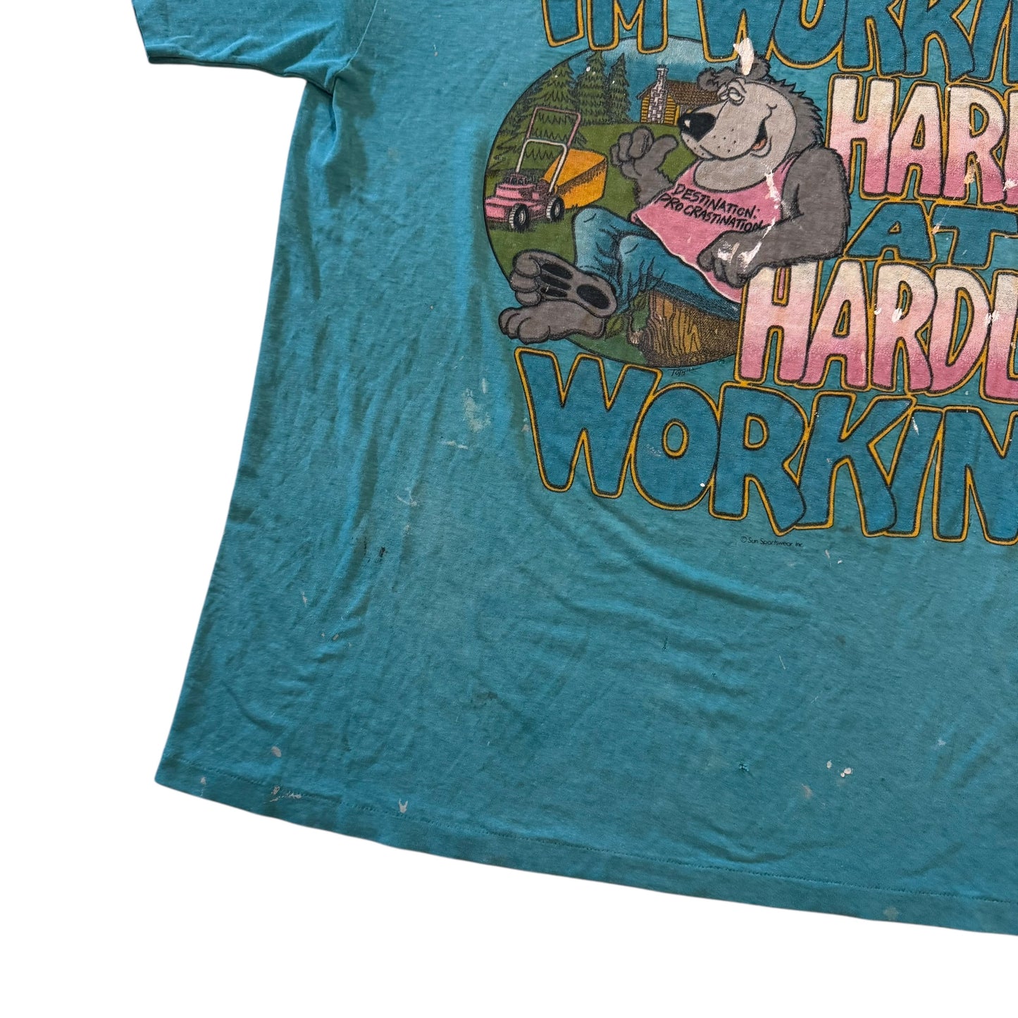 I’m Working Hard At Hardly Working T-Shirt 90s THRASHED (XL)