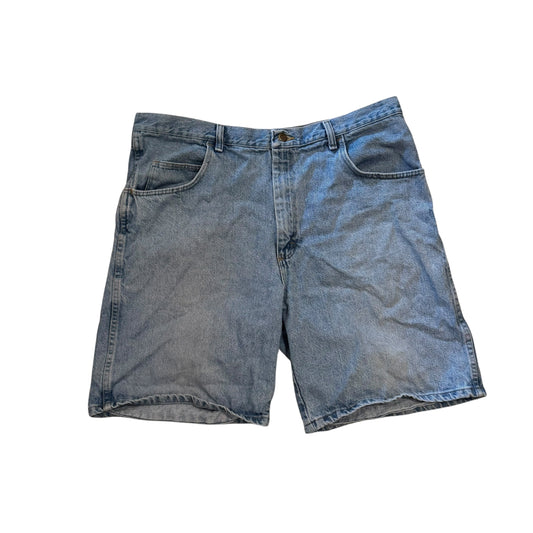 Wrangler Denim Shorts (38) PERSONALS COLLECTION