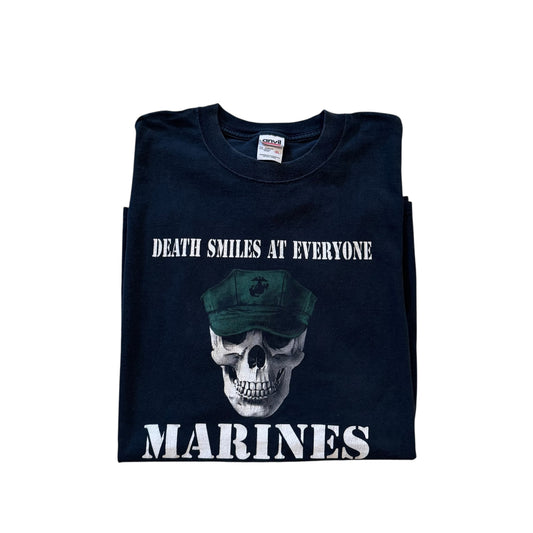 Death Smiles At Everyone… Marines Smile Back T-Shirt 2000s (XL)