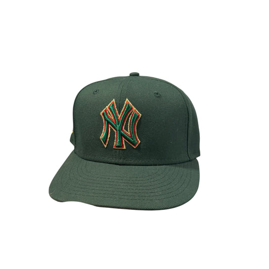 NY Yankees New Era Fitted Cap (Size 7) [ REAL SHOPPER EXCLUSIVE ]