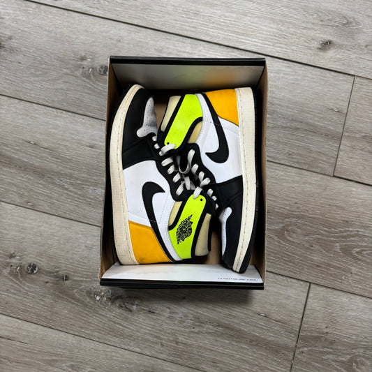 Jordan 1 Volt (Men’s 8.5) [ REAL SHOPPER EXCLUSIVE ]