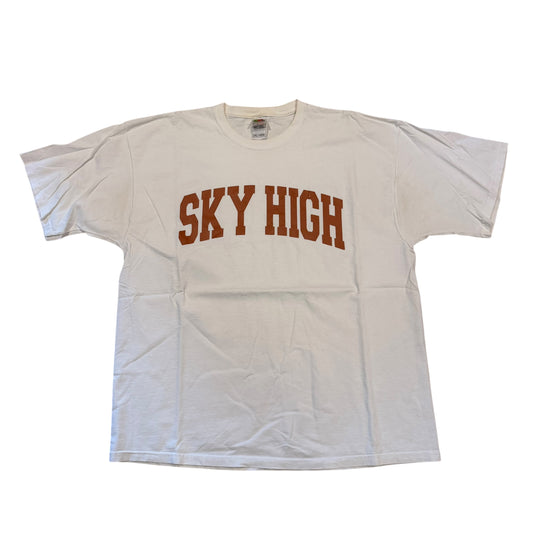 Sky High T-Shirt 2000s (XL) PERSONALS COLLECTION