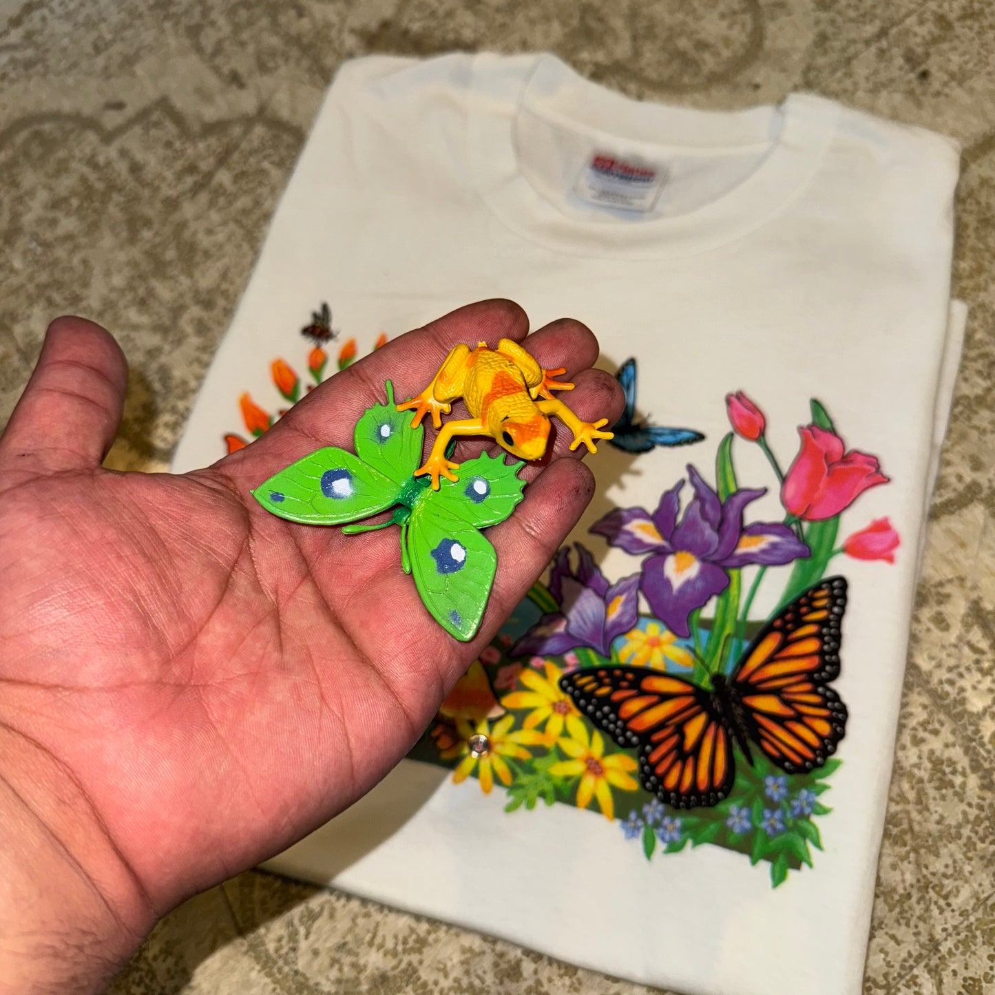 Pond Scene Shirt With Removable Animal Buttons 90s (Fits Large) [ REAL SHOPPER EXCLUSIVE ]