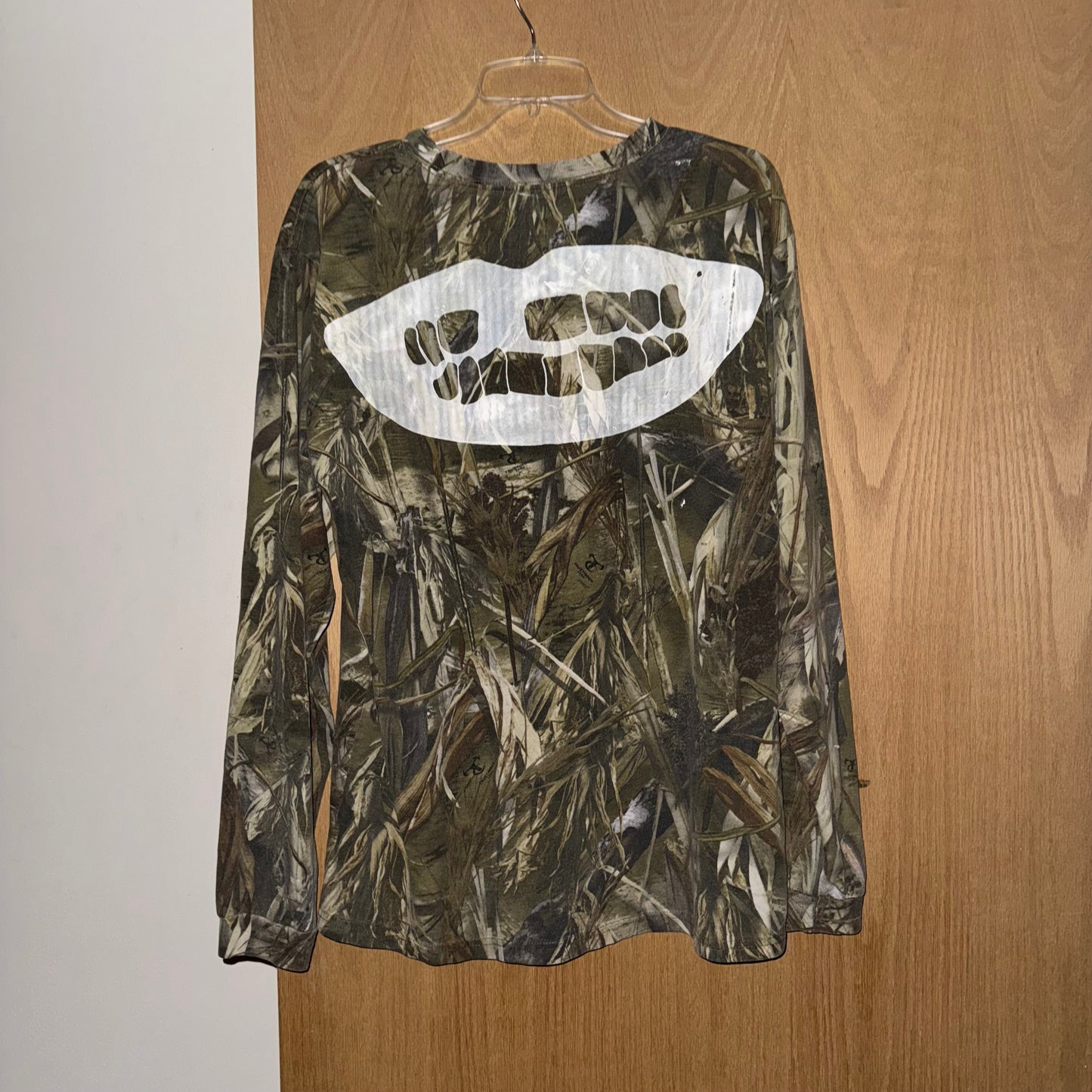 NEVER KILL YOURSELF 1/1 Camo Long Sleeve T-Shirt (Large)