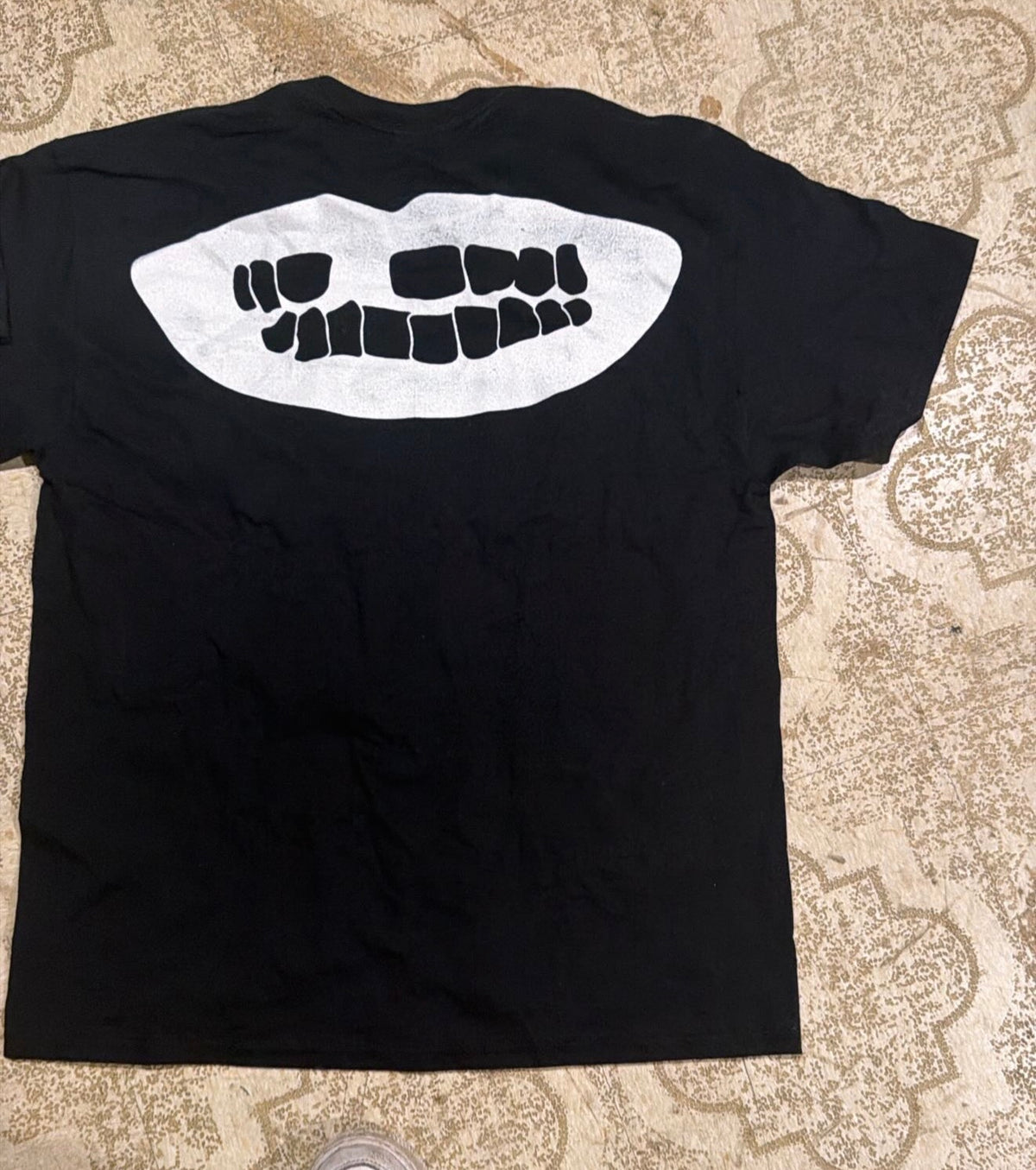 Never Kill Yourself T-Shirt (Large)