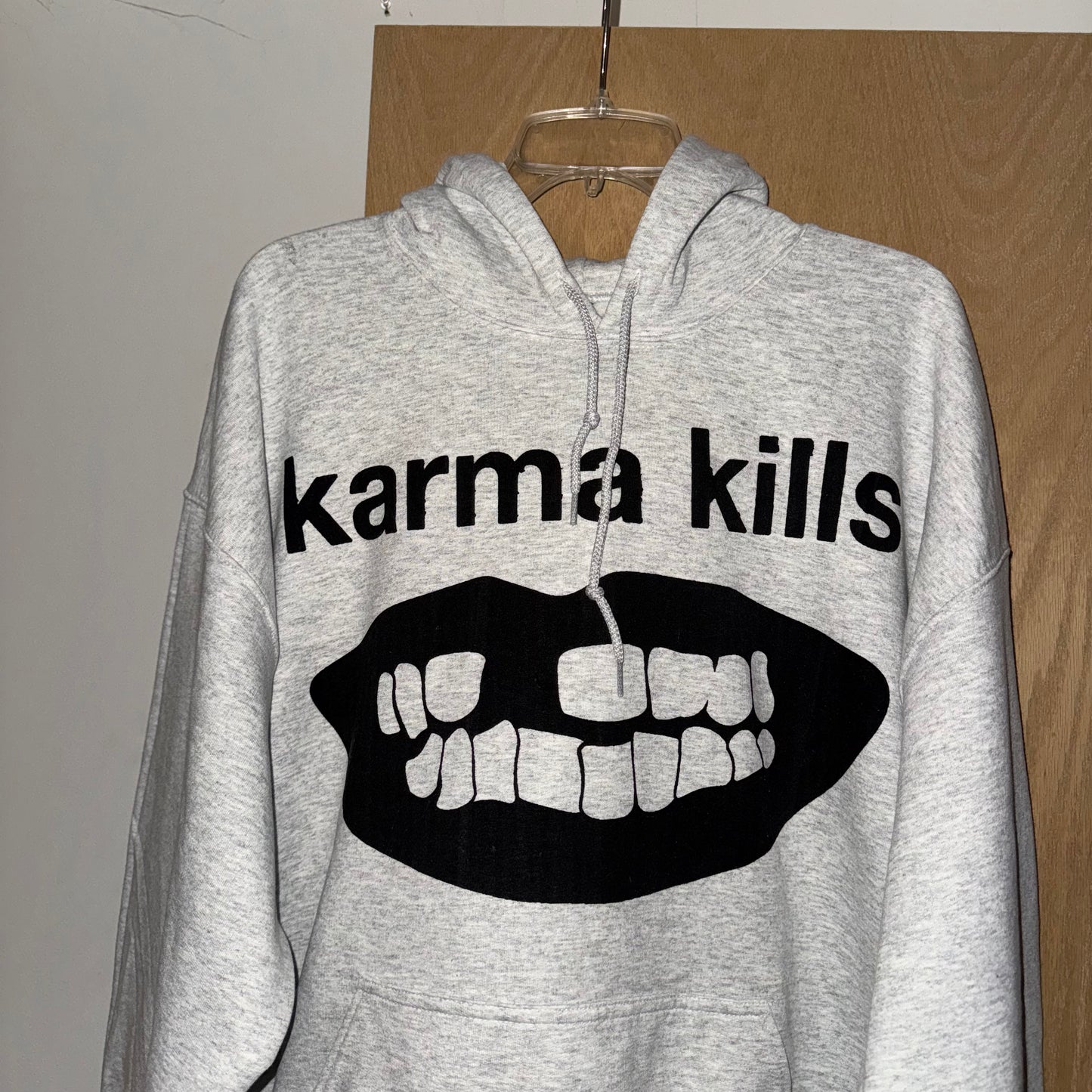 KARMA KILLS… AND I HAVE A GUN HOODIE ASH GREY