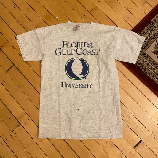 Florida Gulf Coast University T-Shirt 90s (Small)